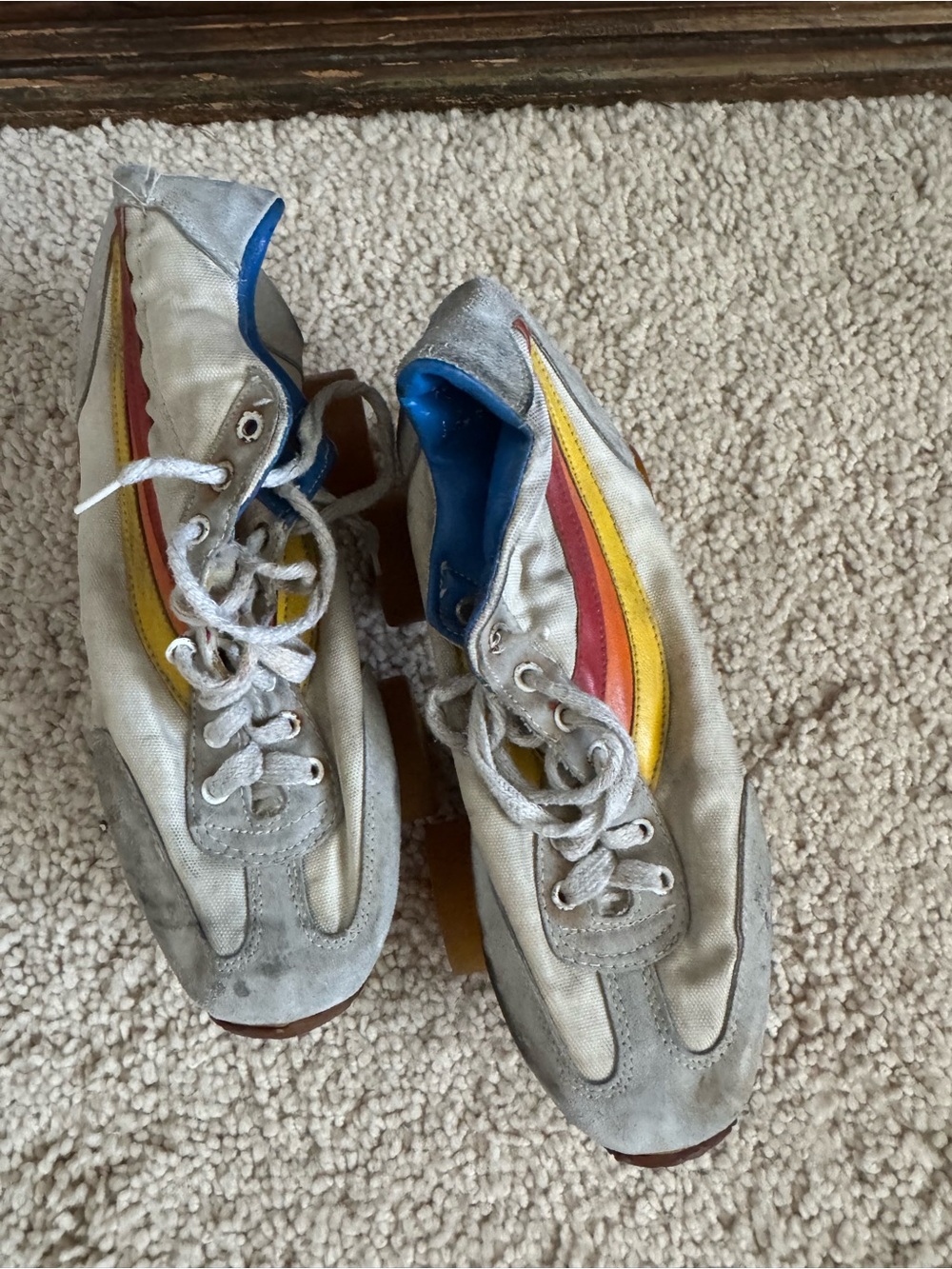 Vintage TURF Women's Roller Skate Shoes with Yellow & Red Stripe Size 8